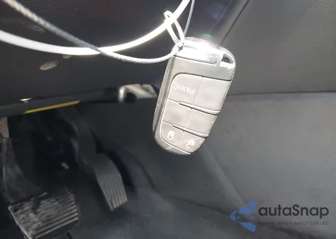 2025 Jeep Compass Latitude z USA, uszkodzony, nr VIN 3C4NJDBN7ST516087